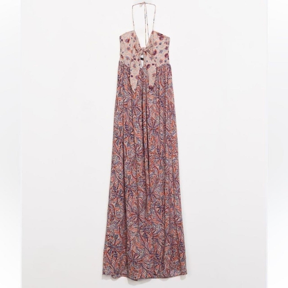 the halter dress - Picture 2 of 6